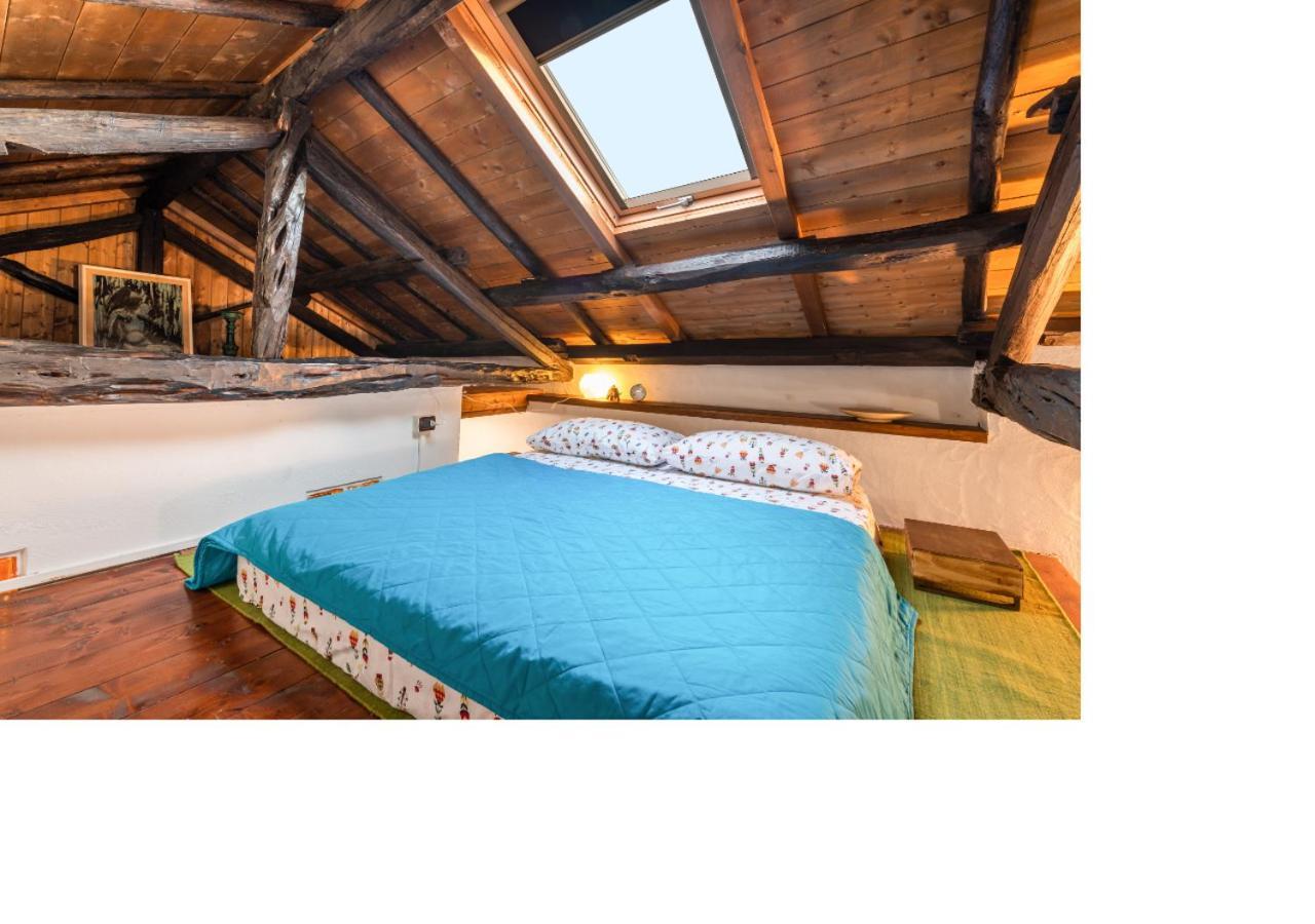 Oldtown Romantic Apartment Кальярі Екстер'єр фото